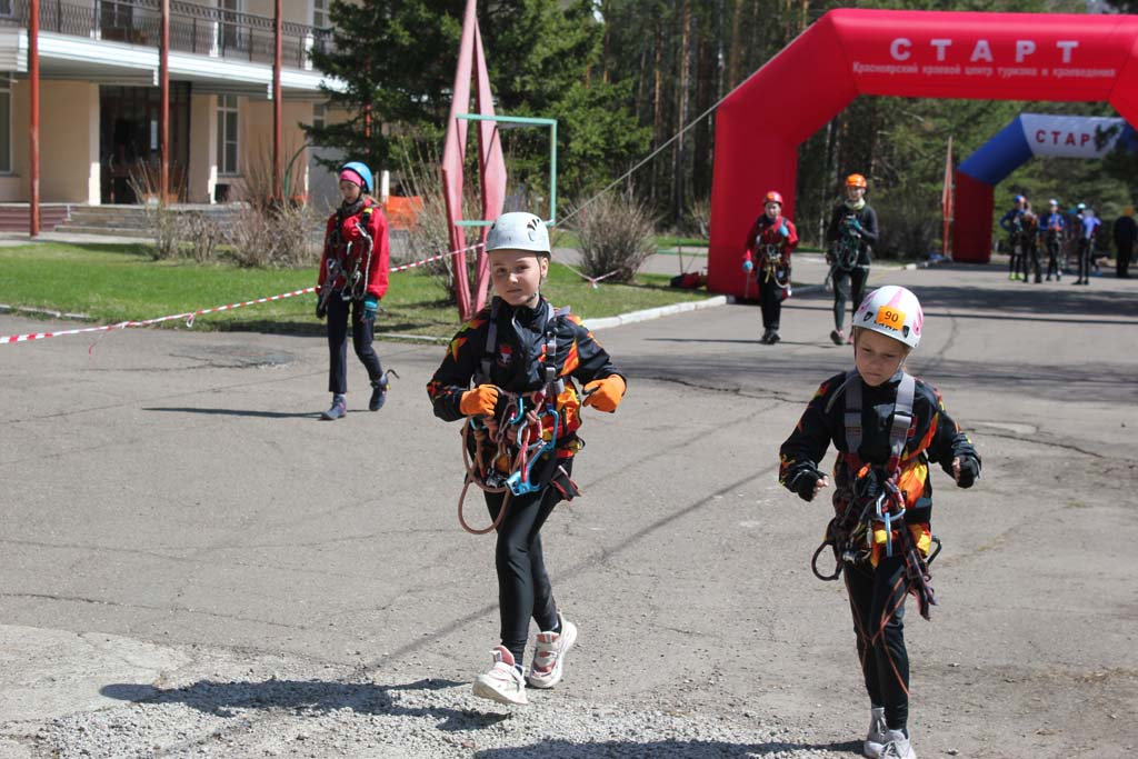 Старт приема заявок на краевой летний туристский слет среди учащихся